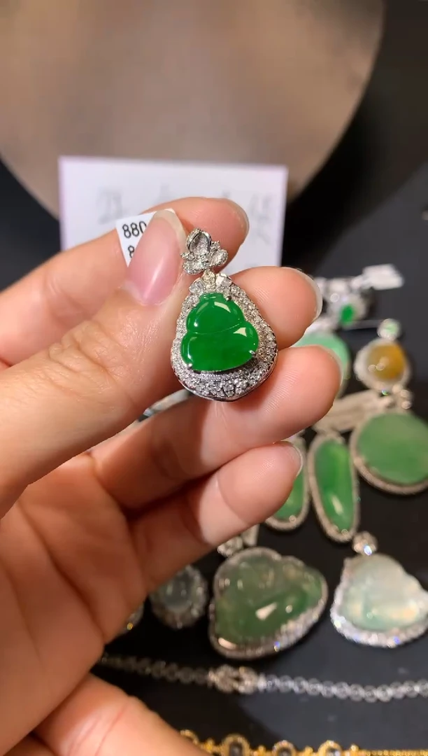 【闪购商品】翡翠吊坠(不含链)18K金镶嵌吊坠