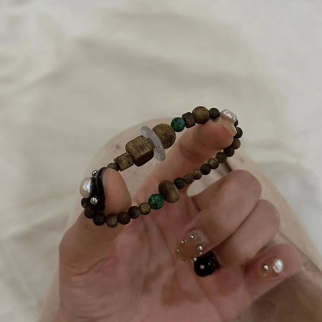 月球来信 沉香125莺歌绿奇楠翡翠平安扣方圆沉香设计单圈·定制