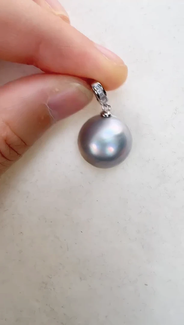 【闪购商品】拼合珍珠（马贝珠）颈饰银S925镶嵌灰色万能扣