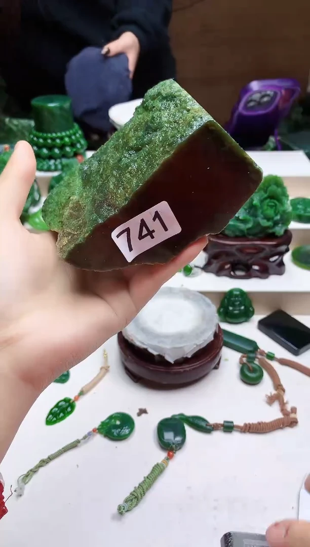 未镶嵌和田玉挂件1