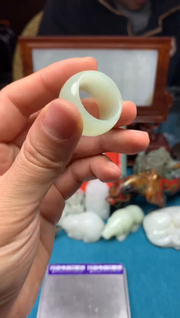 颈饰未镶嵌和田玉拍一发一