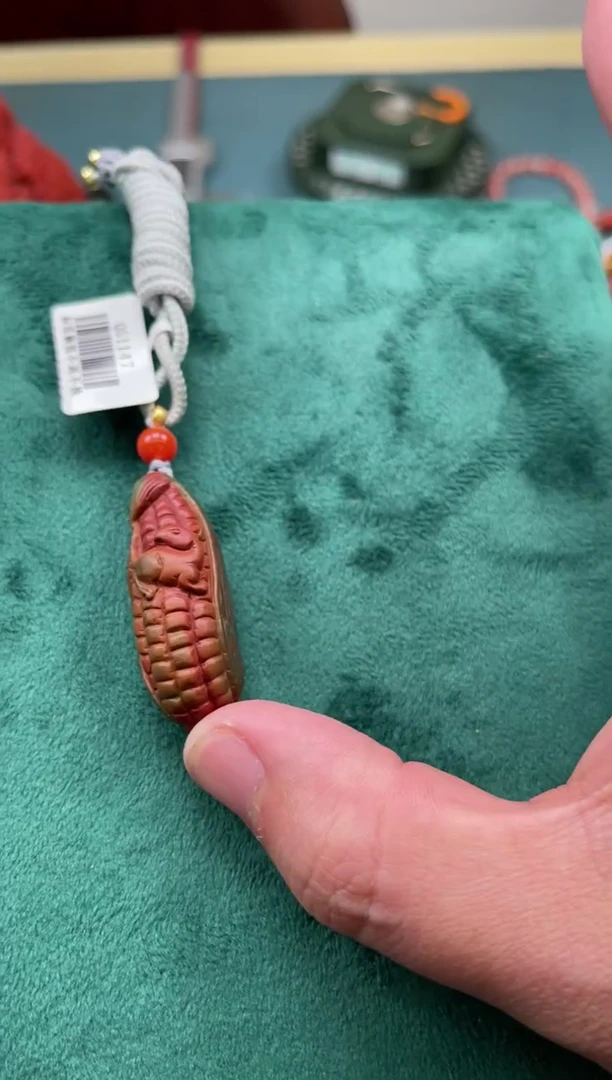 【闪购商品】南红玛瑙A54未镶嵌玉米雕刻件多样性发一件