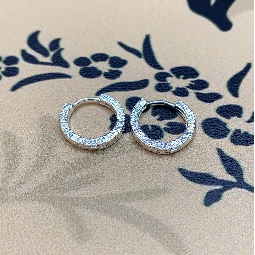 【抓紧处理】定制重工款气质风年味生肖挂饰607 碎冰冰