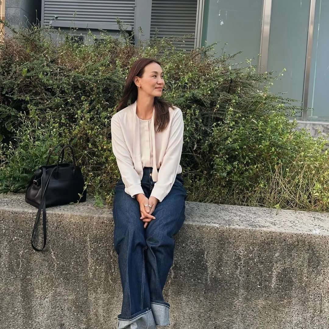 闪闪兒 圆25新DUN*ST*简约轻薄飘带贝壳扣衬衫22120