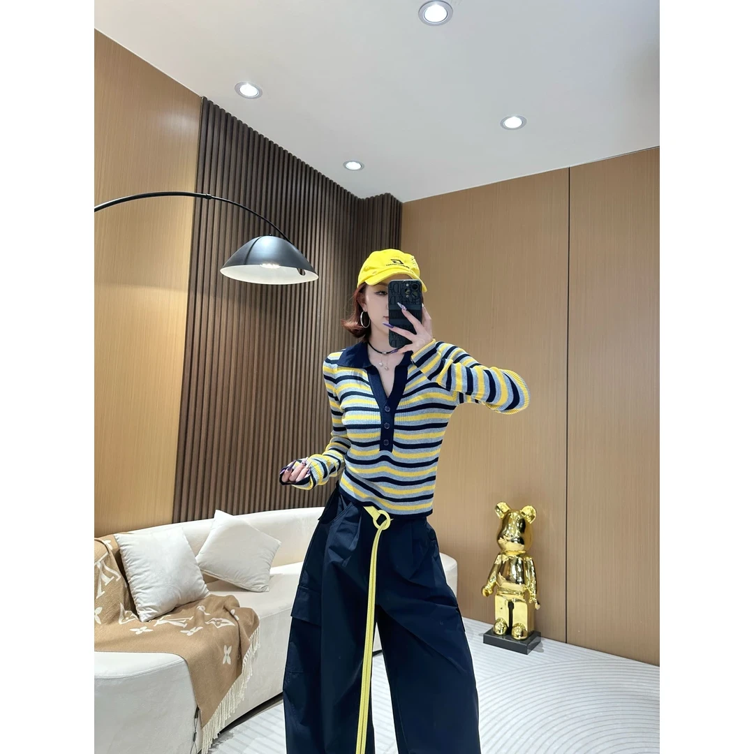 设计感时尚条纹撞色V领针织上衣新款时尚百搭长袖打底衫上衣H9-63