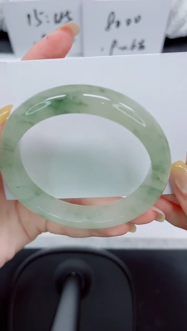 石英质玉手镯未镶嵌39