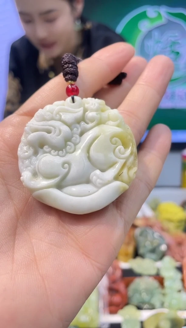 【闪购商品】岫玉吊坠未镶嵌·多样性发货*拍一发一