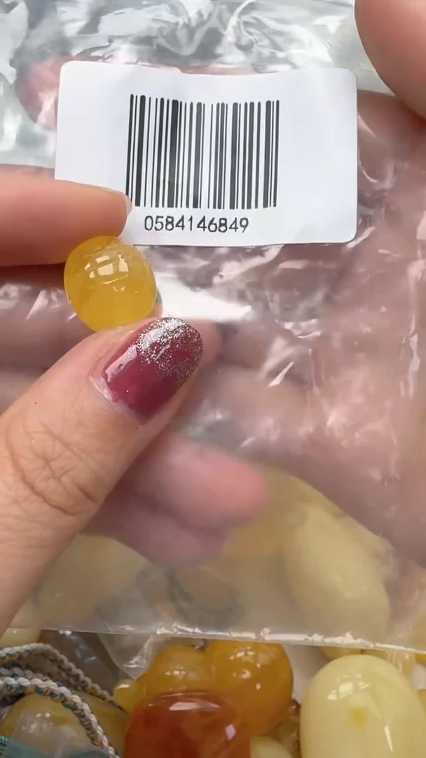 裸石琥珀未镶嵌如图