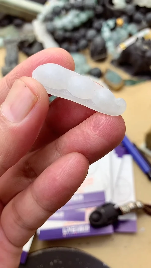定制翡翠未镶嵌翡翠1