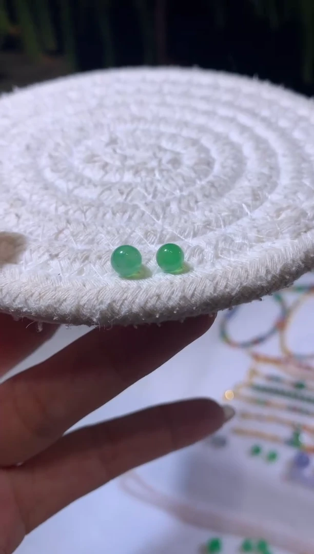 未镶嵌定制翡翠5.2/5.6珠子一颗多样性发货一件发货1500+150