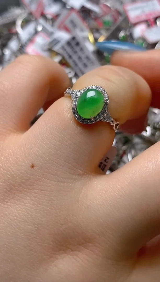 银S925镶嵌戒指翡翠百内无证书