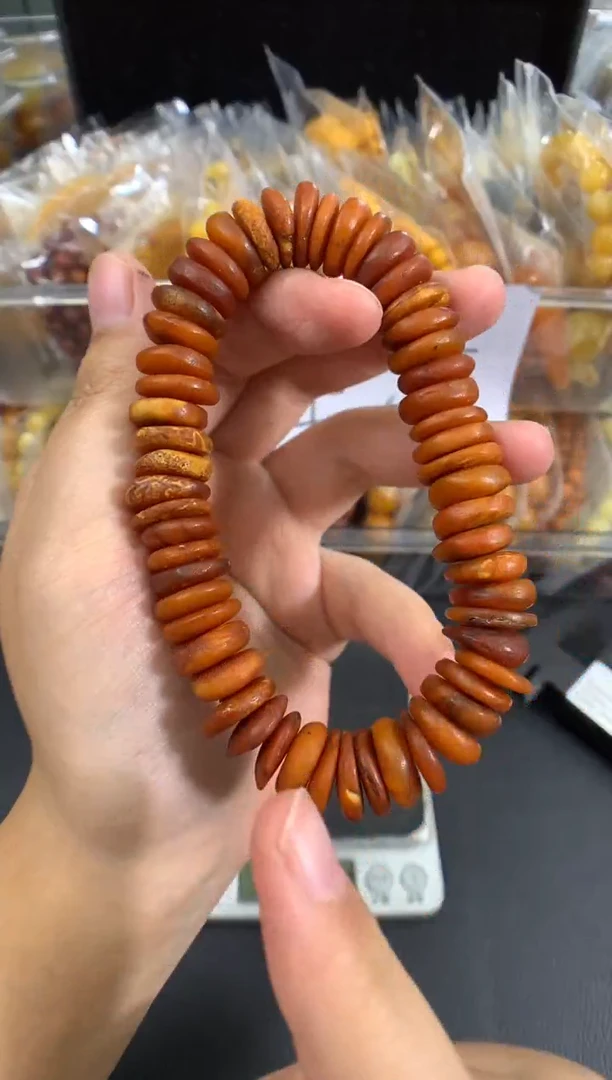 蜜蜡未镶嵌珠宝奇石1