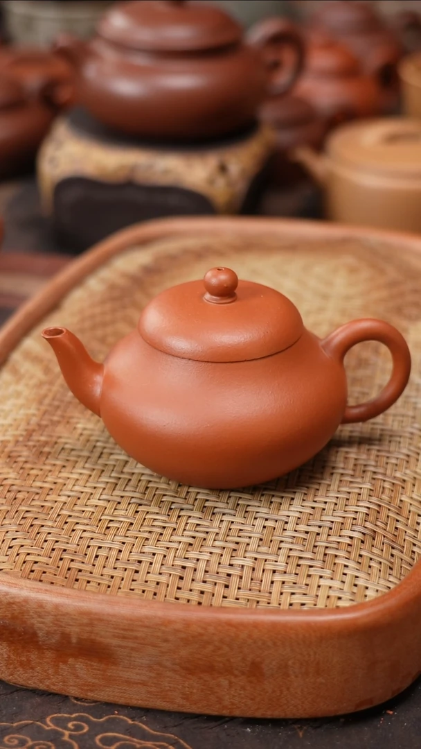 紫砂茶宠所**人微瑕梨形壶指定款式