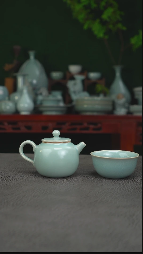 仿古釉纯手工苹果壶无纹精品~帆