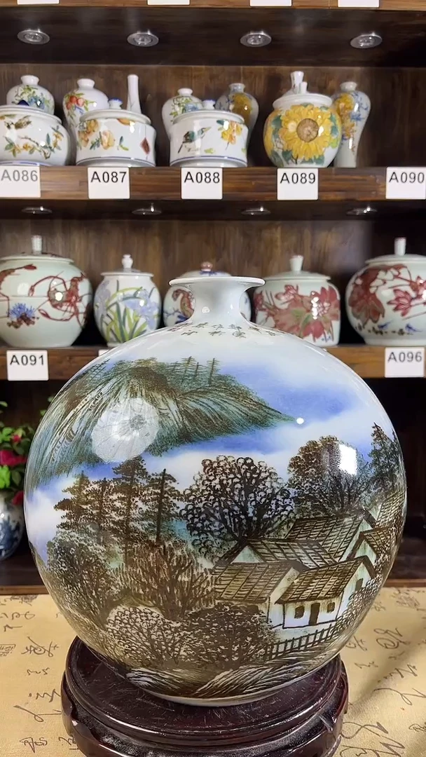 【闪购商品】纯手工手绘山中小屋石榴瓶