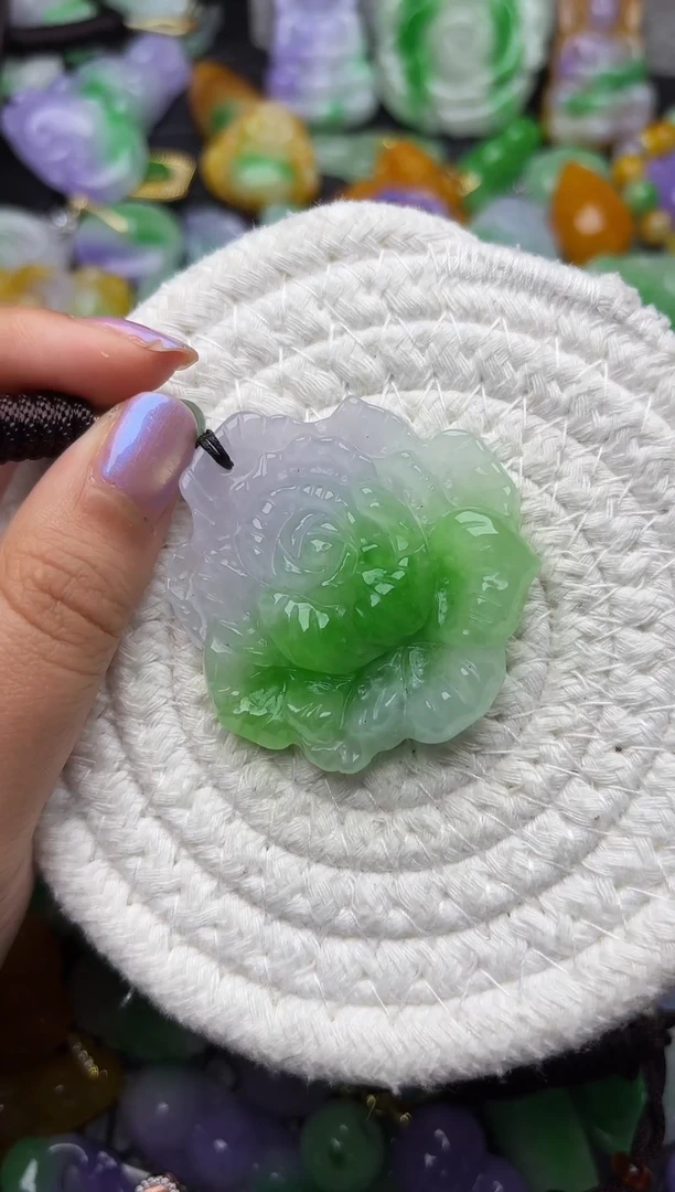 颈饰未镶嵌翡翠缅甸翡翠吊坠