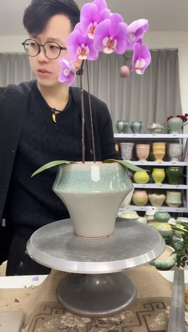 1.5花盆尺寸高：17    口： 15