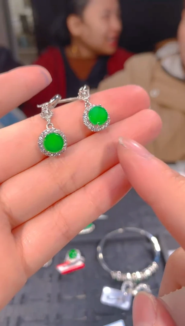 【闪购商品】定制翡翠未镶嵌81多样性发货（发其一）