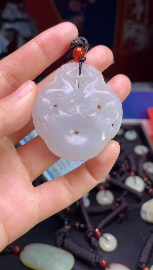 颈饰未镶嵌和田玉3