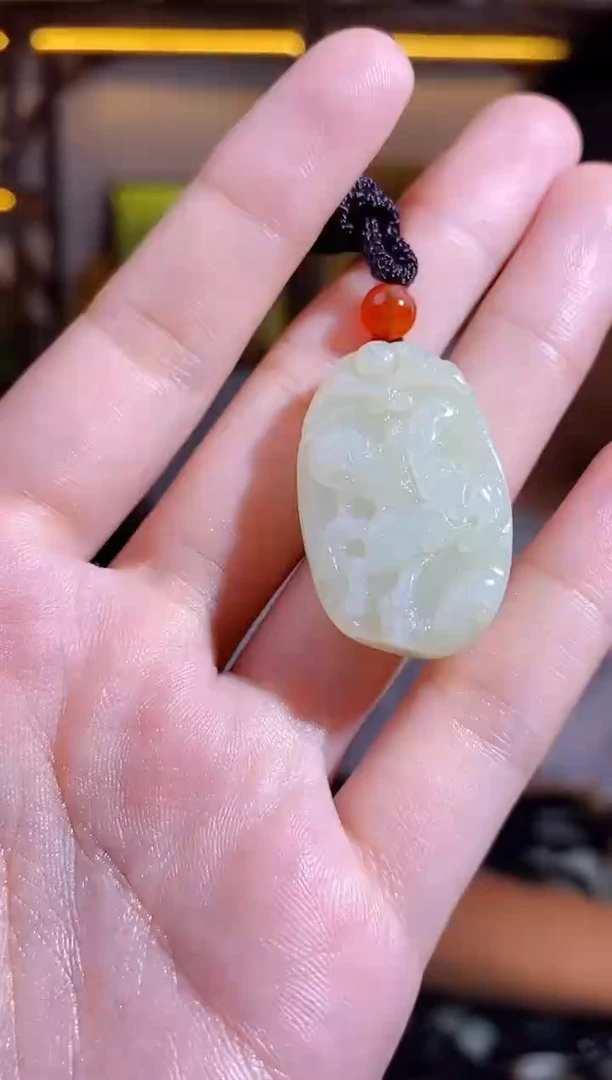 颈饰未镶嵌和田玉1