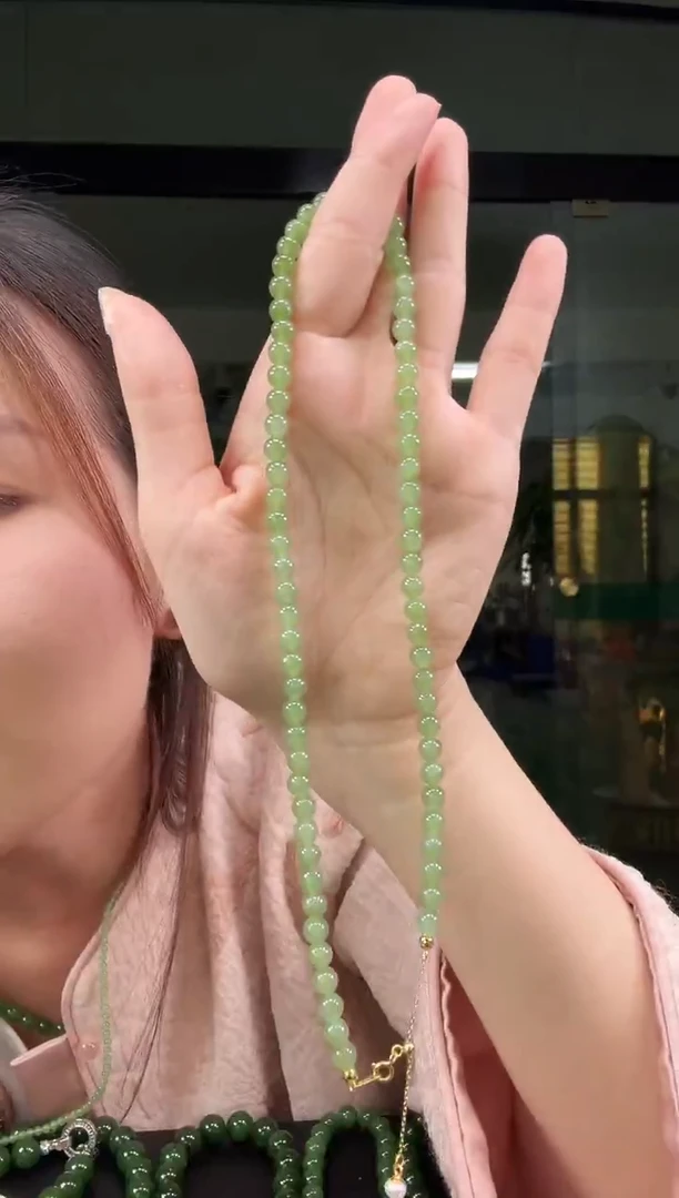 项链银S925镶嵌和田玉（碧玉）碧玉6mm果绿色项链