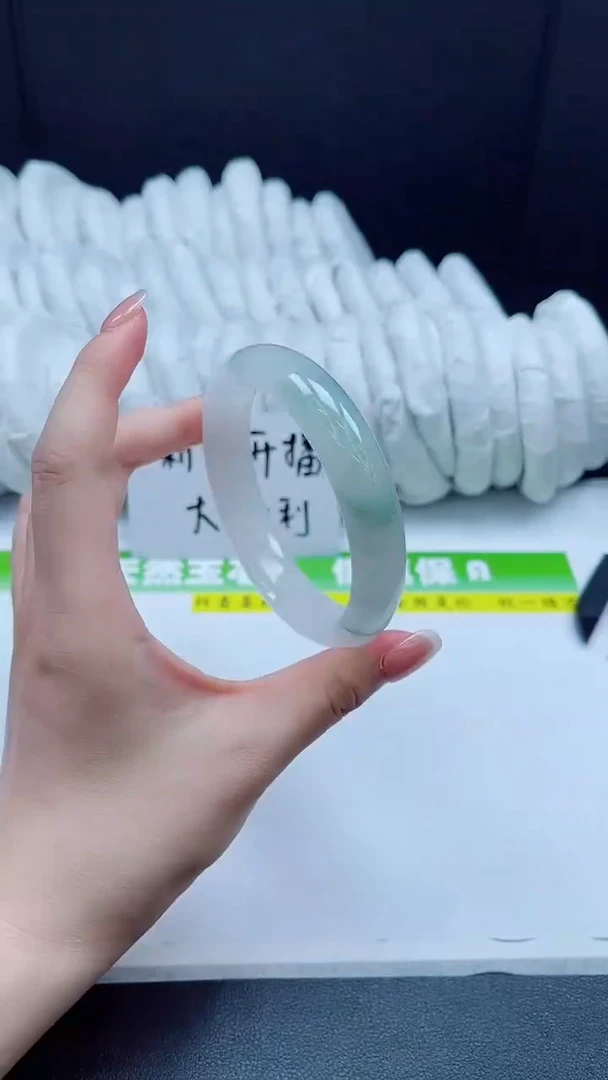 石英质玉手镯未镶嵌03-606162