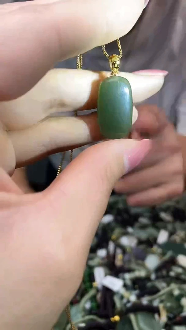 颈饰未镶嵌和田玉多样性发货，拍一发一