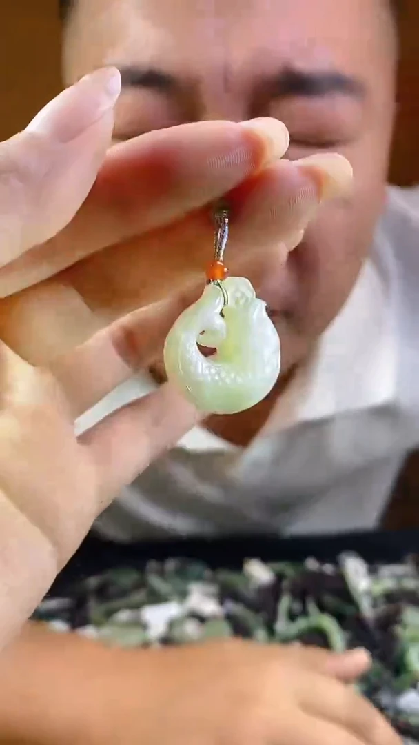 和田玉未镶嵌颈饰多样性发货，拍一发一