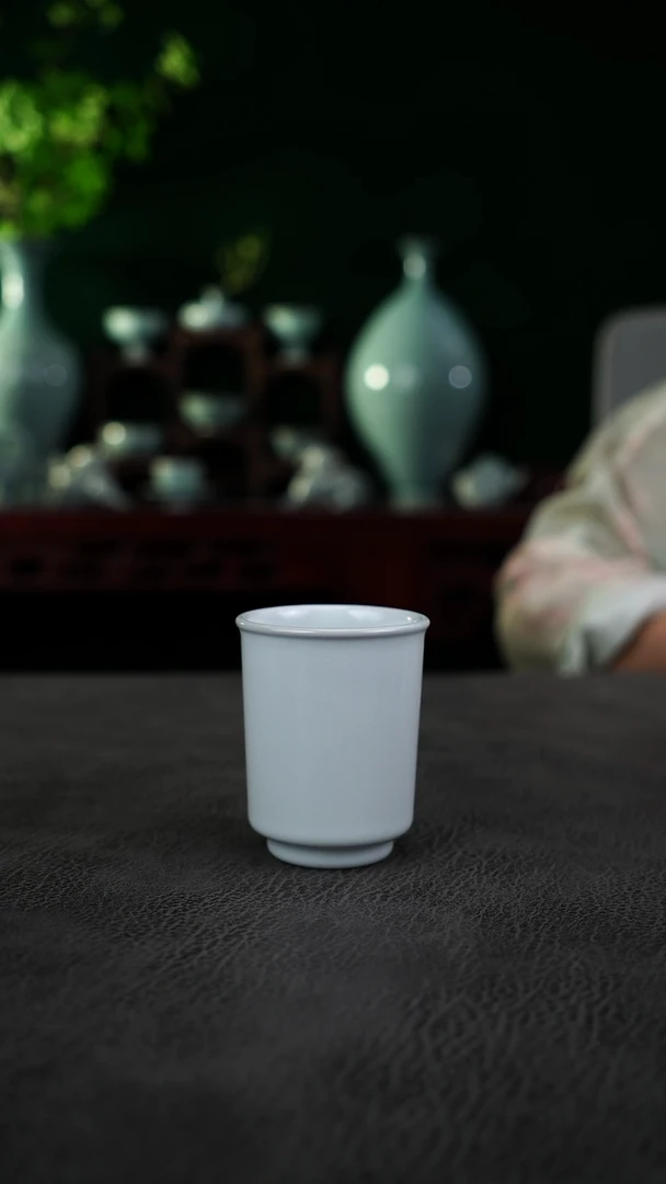 瓷片月白釉 直筒杯    大瑕  无纹