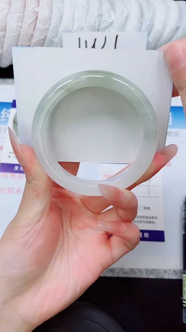 石英质玉手镯未镶嵌A141-58/59