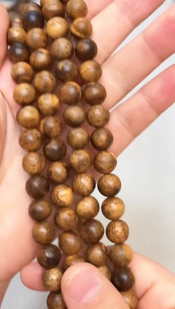 沉香手串小****飞棋楠命根子虫漏留疤圆珠0.9多圈多样性发其一