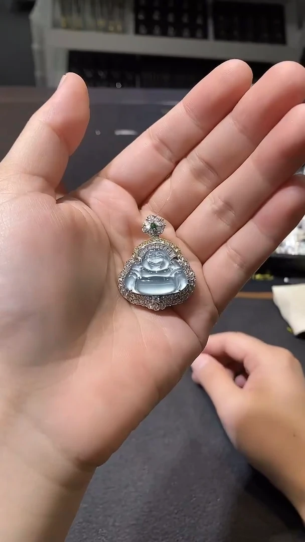 翡翠未镶嵌吊坠(不含链)多样性发货不含链其一