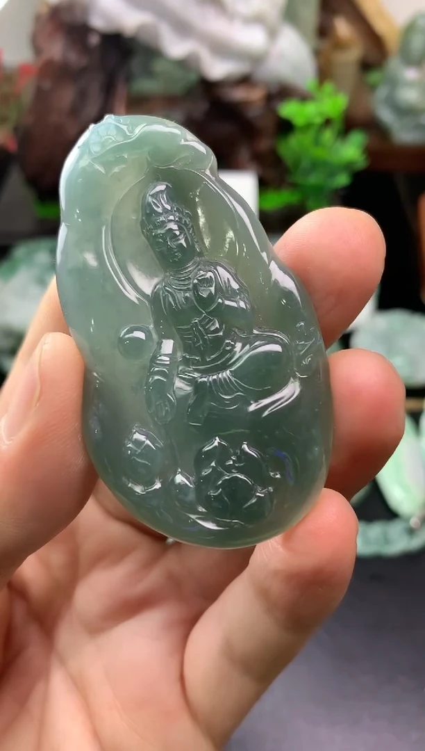 颈饰未镶嵌翡翠?****阳观音