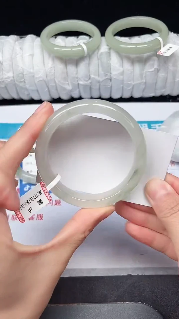 未镶嵌手镯石英质玉175-56/57