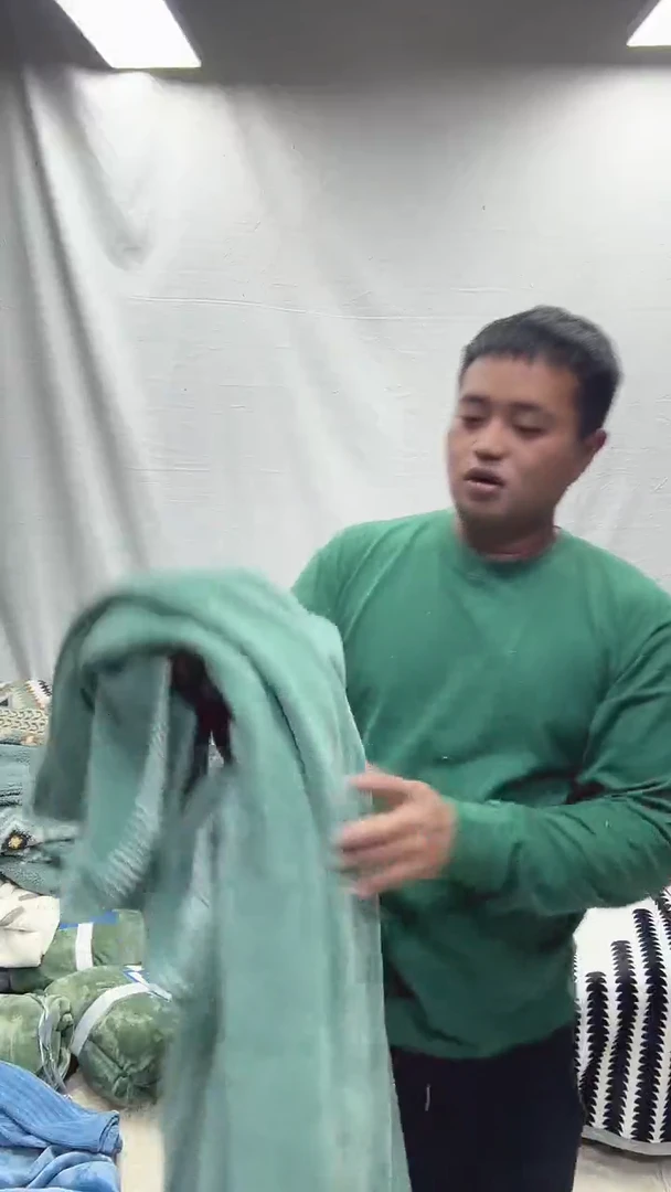 聚酯纤维1.3*1.5雪尼尔绿色