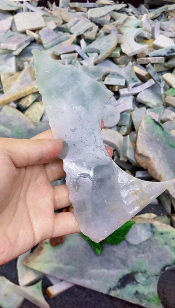 翡翠未镶嵌颈饰045天然翡翠