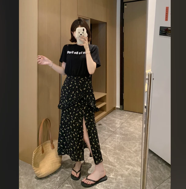 特大码胖mm设计感T恤拼接碎花减龄假两件宽松显瘦气质连衣裙短袖t