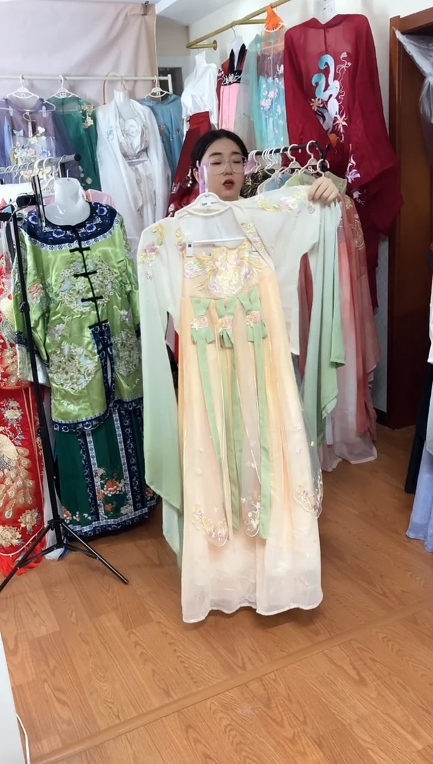 孤品汉服 高品质特价 偶有微瑕 NO退NO换 介意勿拍