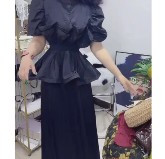 2025夏季新款网红同款洋气韩版潮流设计感复古套装两件套-张2