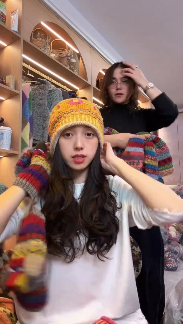 羊毛美利奴黄色彼岸花卷边