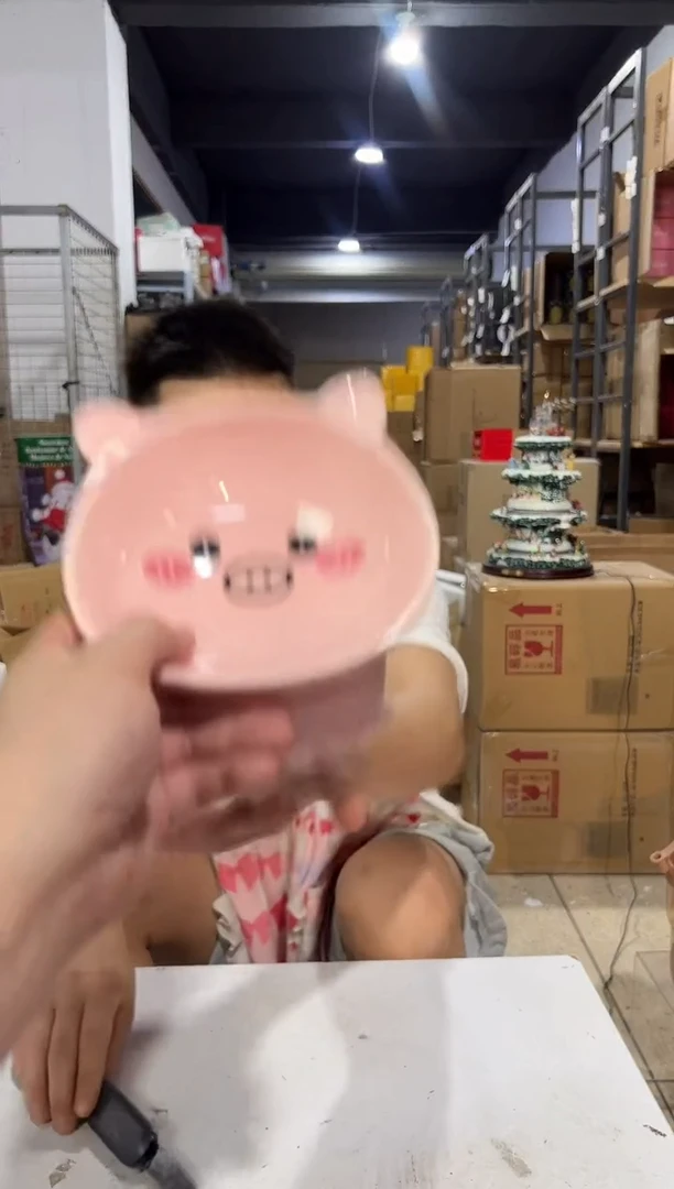 瓷片陶瓷小猪猫碗