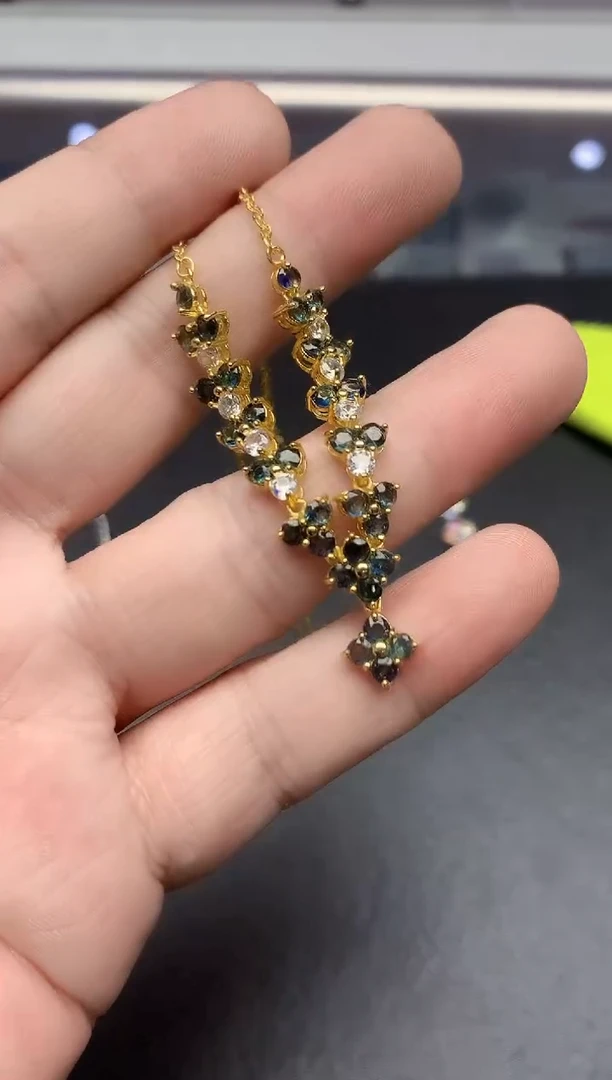 【闪购商品】蓝宝石颈饰银S925镶嵌.........