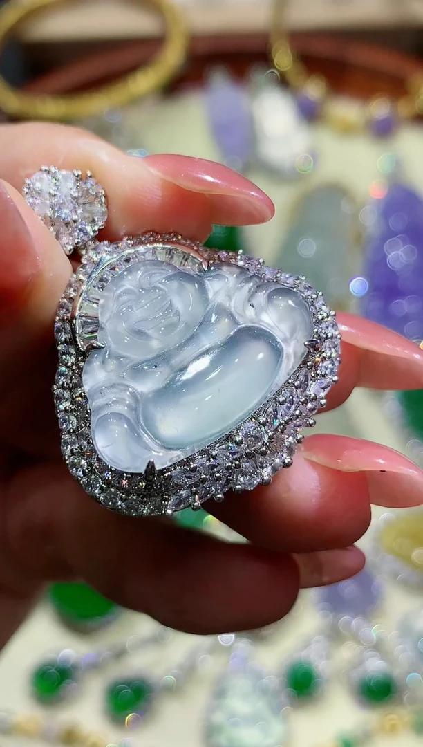 翡翠未镶嵌颈饰团购