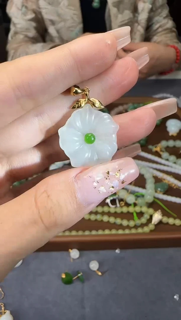 和田玉银S925镶嵌吊坠(不含链)1