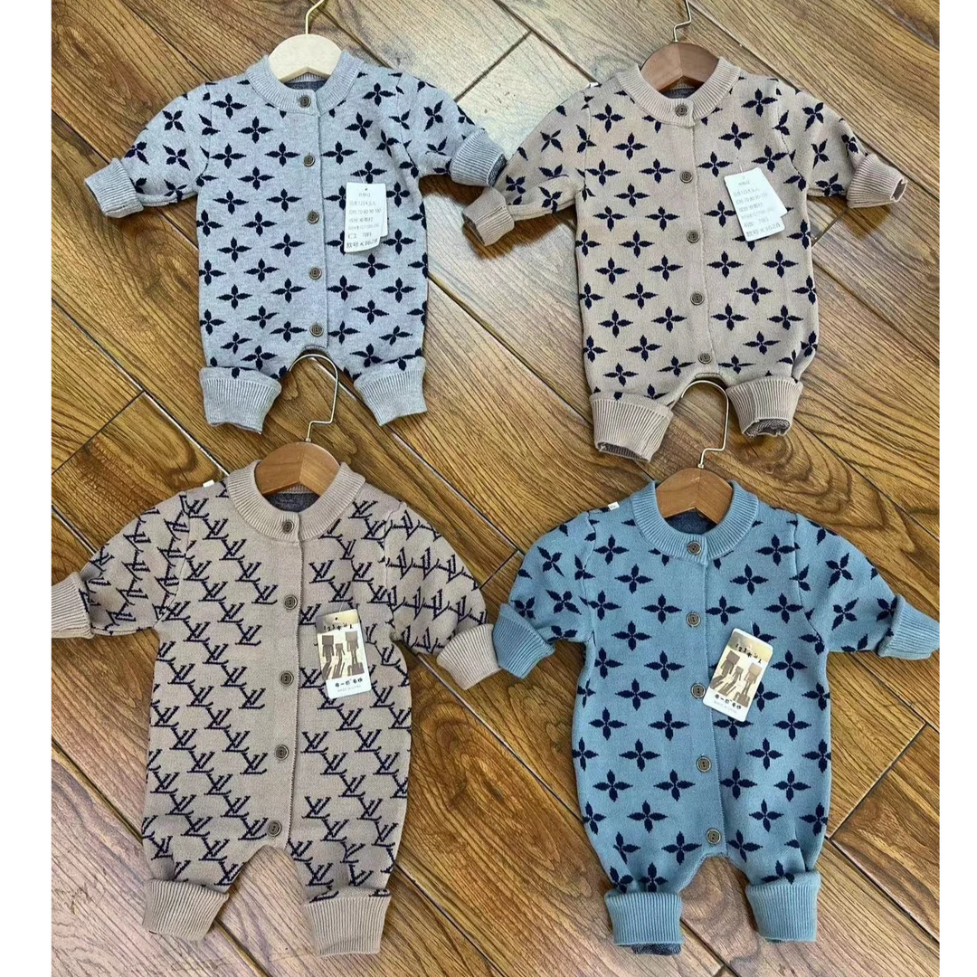 新生婴儿连体裤秋冬婴儿新款加厚套装