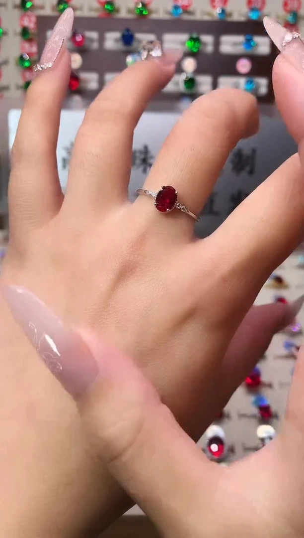 银S925镶嵌戒指红宝石5*7 酒红 银托