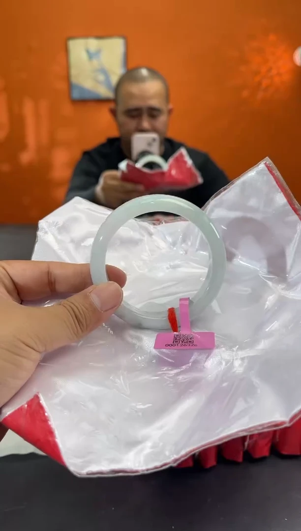 未镶嵌手镯翡翠5        圈口58