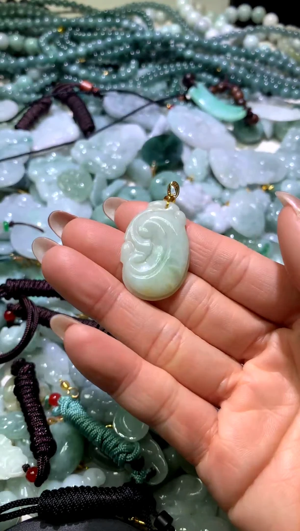 吊坠(不含链)未镶嵌翡翠1