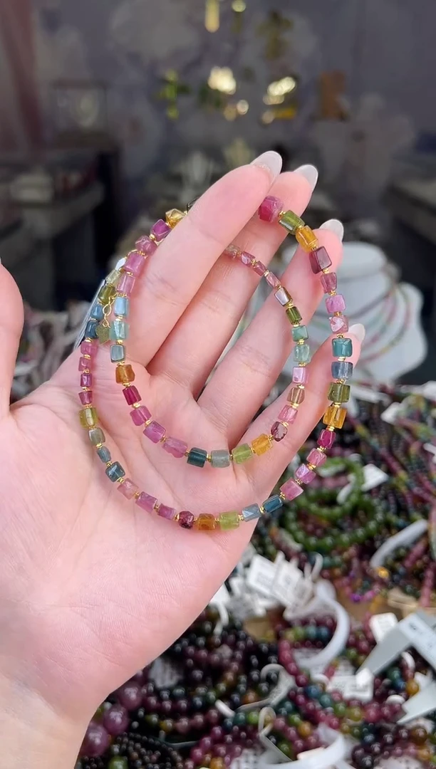 【闪购商品】/未镶嵌碧玺碧玺项链多样性发货