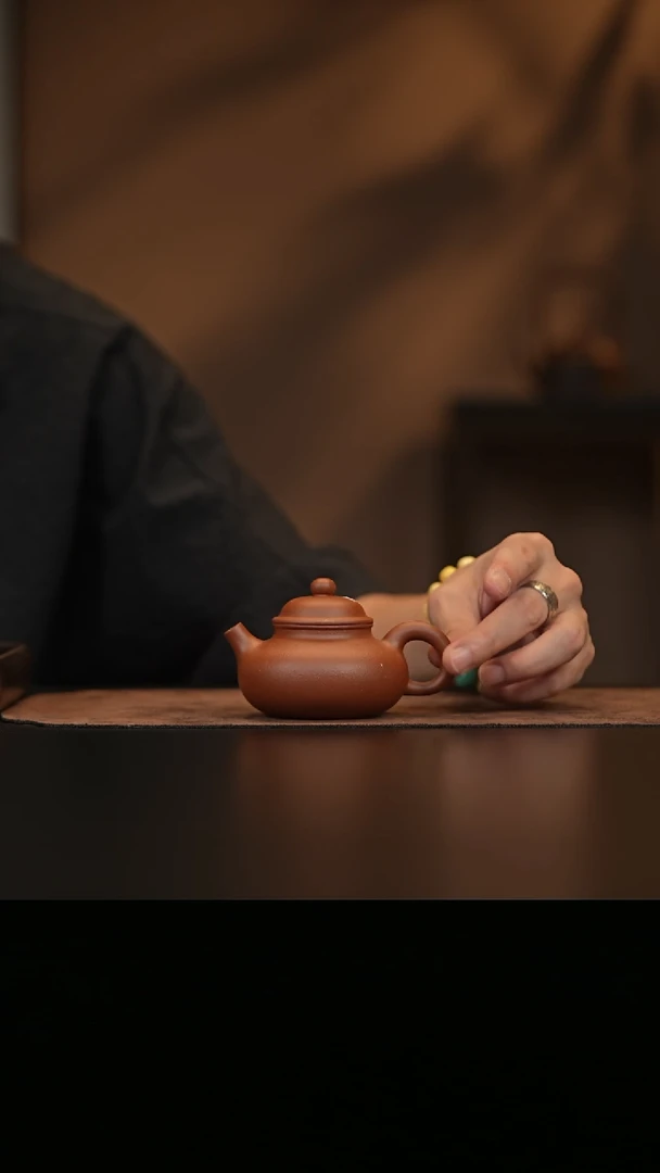 允禾斋  紫砂壶（微瑕）容天 降坡